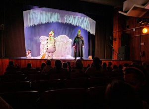 Wycieczka do teatru Piccolo na spektakl "Bałwankowa kraina"